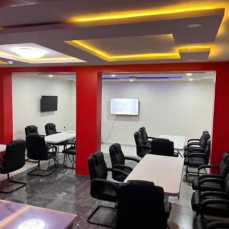 De Rigg Place, Surulere Lagos Extérieur photo