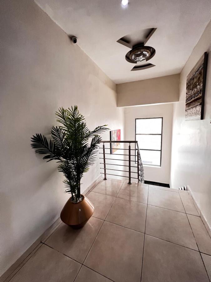 De Rigg Place, Surulere Lagos Extérieur photo